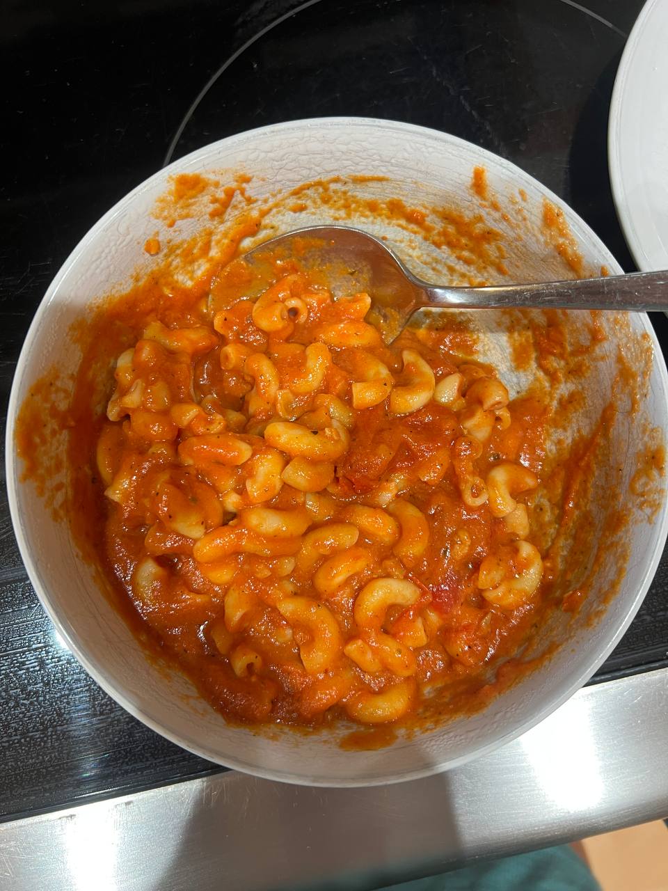 leftover pasta with tomato sauce