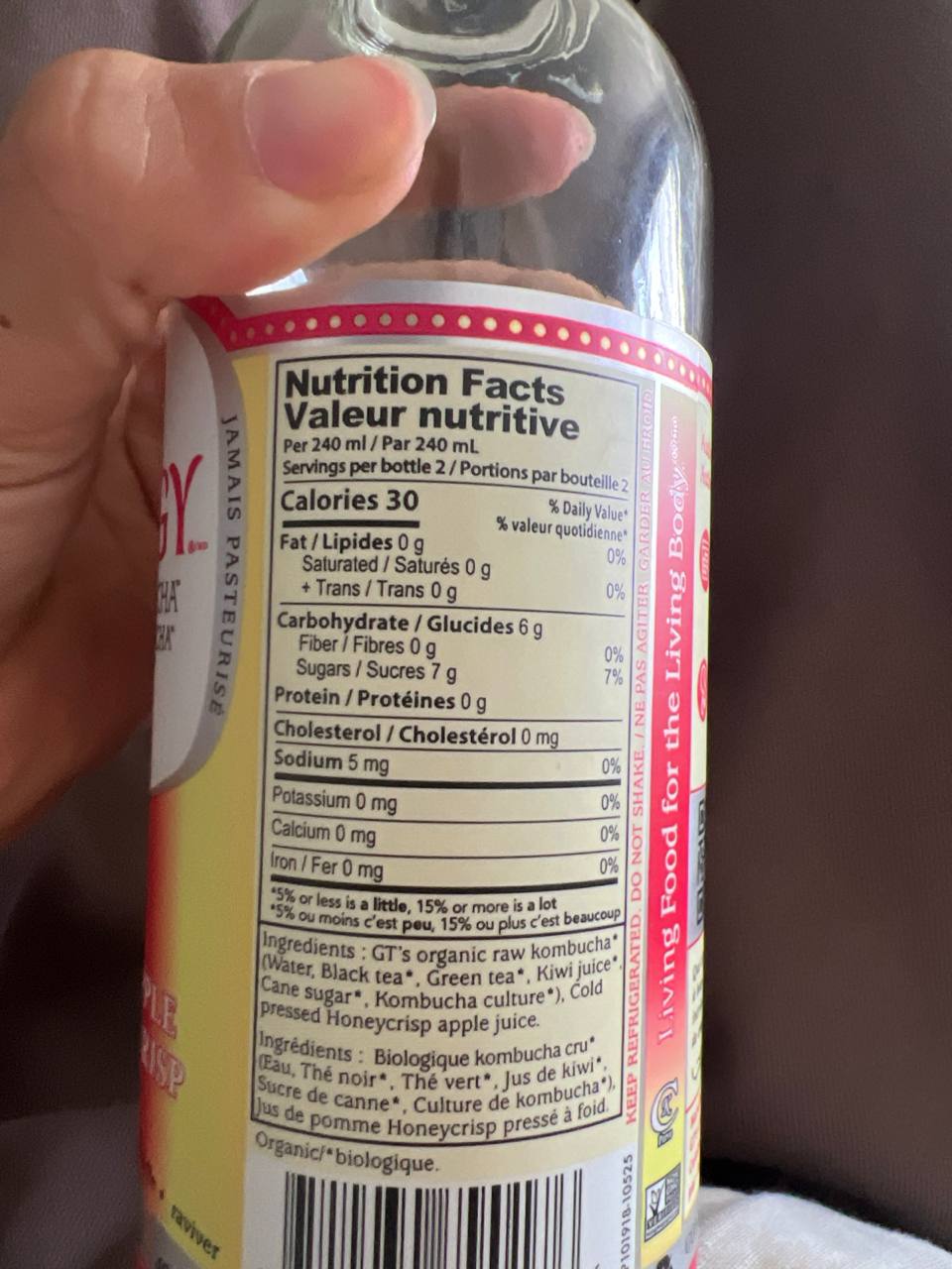 GT's Organic Raw Kombucha, Honeycrisp Apple with Kiwi Juice (full bottle)