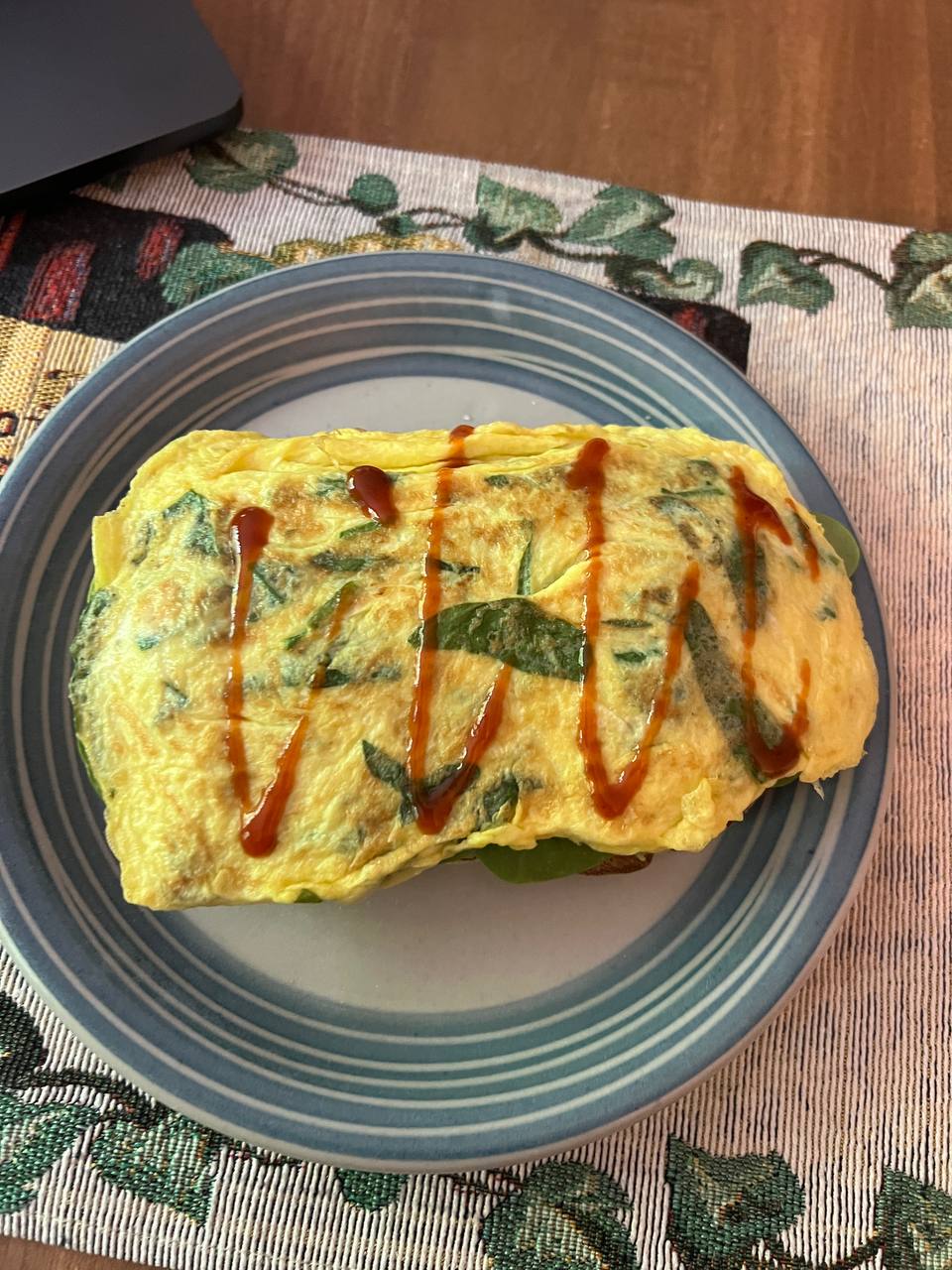 Toast, Two-egg spinach omelet, Avocado, Barbecue sauce, Black Forest ham